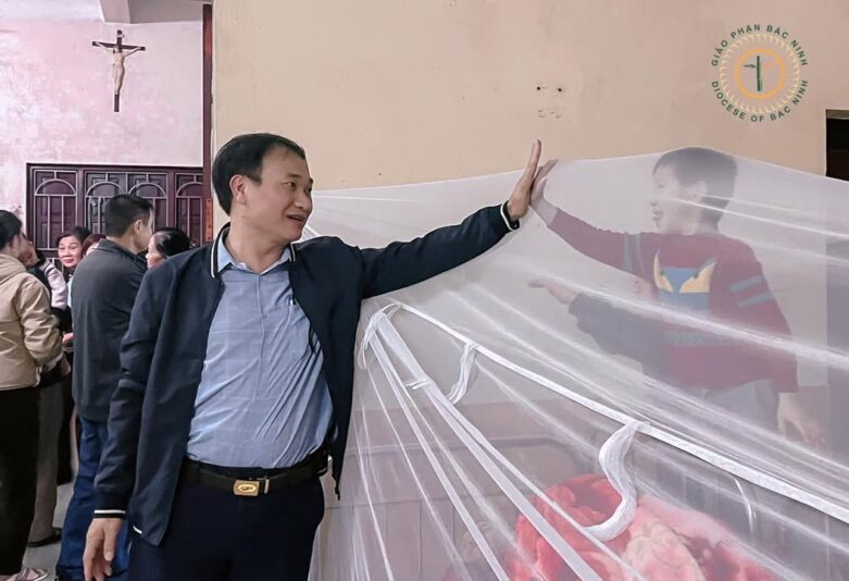 fb-732768673513037_1175492548040961