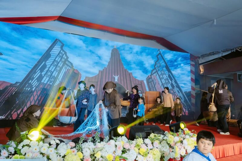 fb-104570015177619_884048224130925