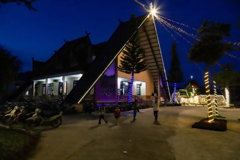 fb-161015470626458_1274119524752119