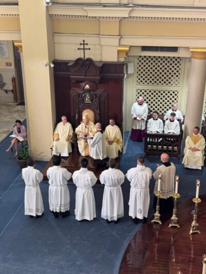 fb-102184176501775_1258277419680075