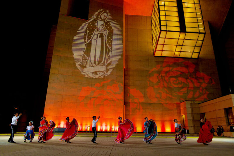 fb-124319130912226_1301441778694914