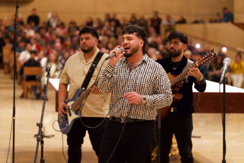 fb-124319130912226_1301441778694914