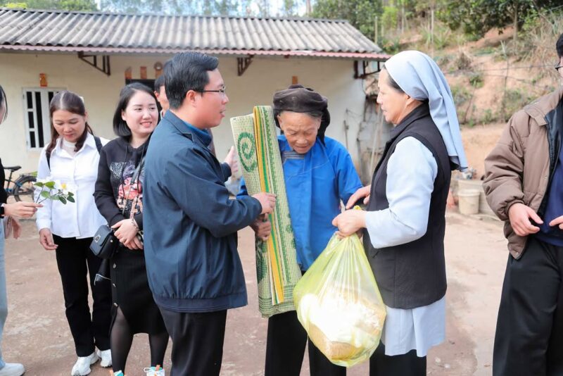 fb-1578851229095483_1270092798495292