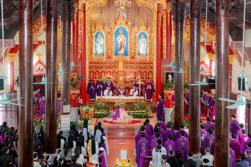 fb-104570015177619_884753804060367