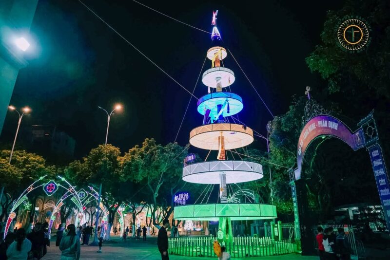 fb-732768673513037_1176358124621070