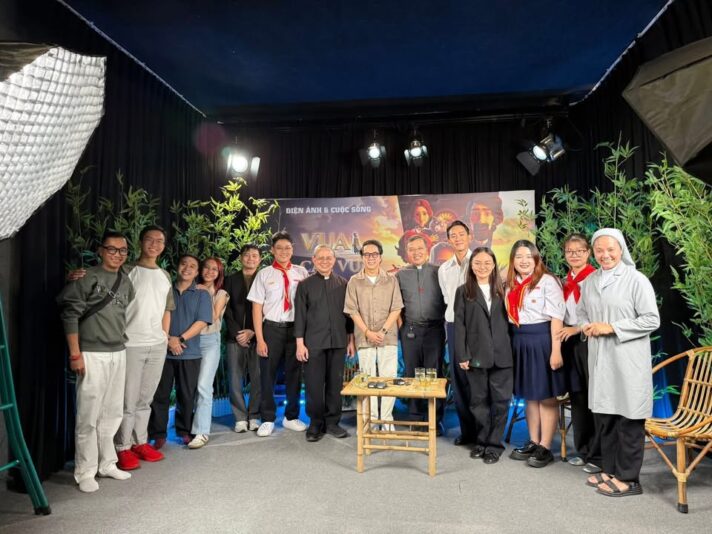 fb-1407235966182611_1174634004813967