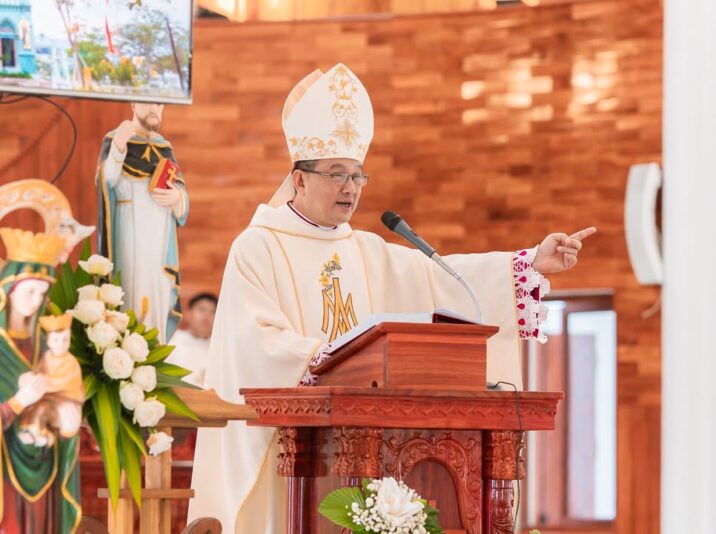 fb-732768673513037_1176812261242323