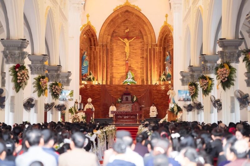 fb-732768673513037_1176812261242323