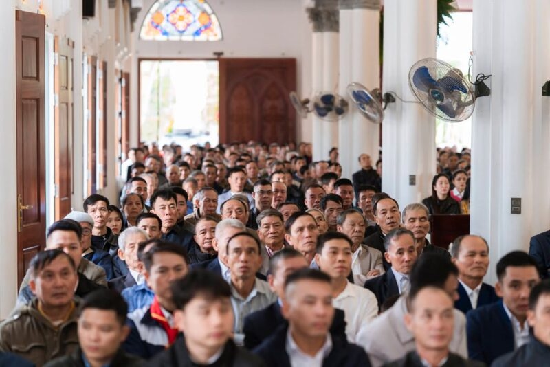 fb-732768673513037_1176812261242323