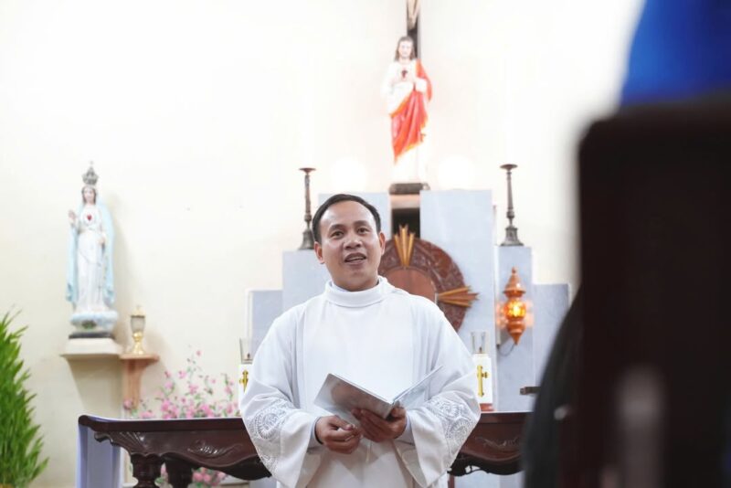 fb-732768673513037_1176837844573098