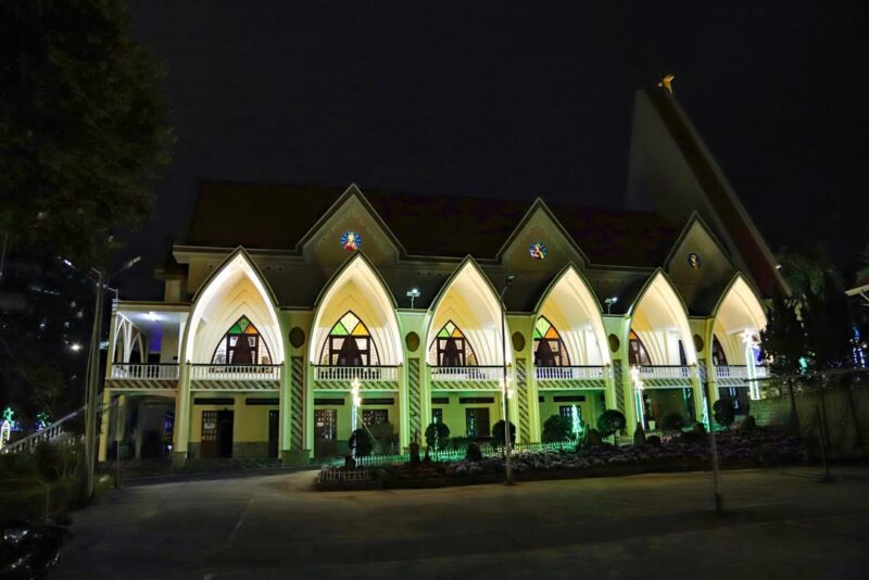 fb-161015470626458_1275596457937759