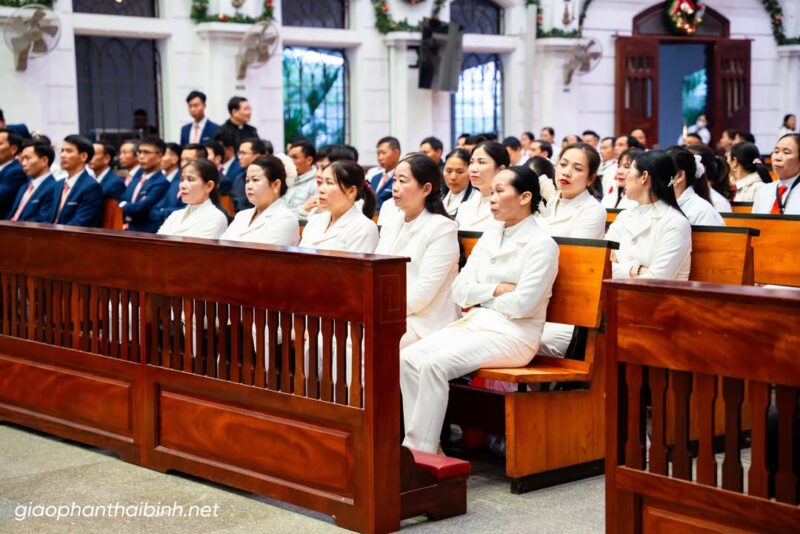 fb-195381603856169_1297477832406080