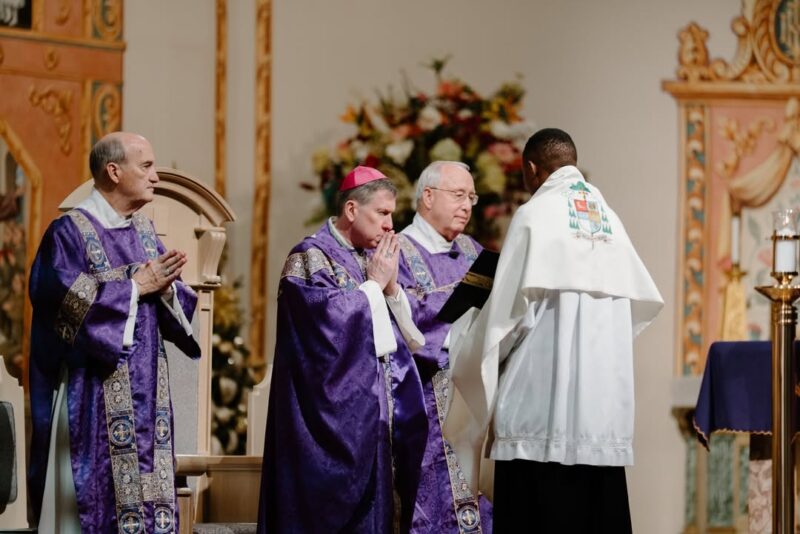 fb-1146610888716848_1316704783832077