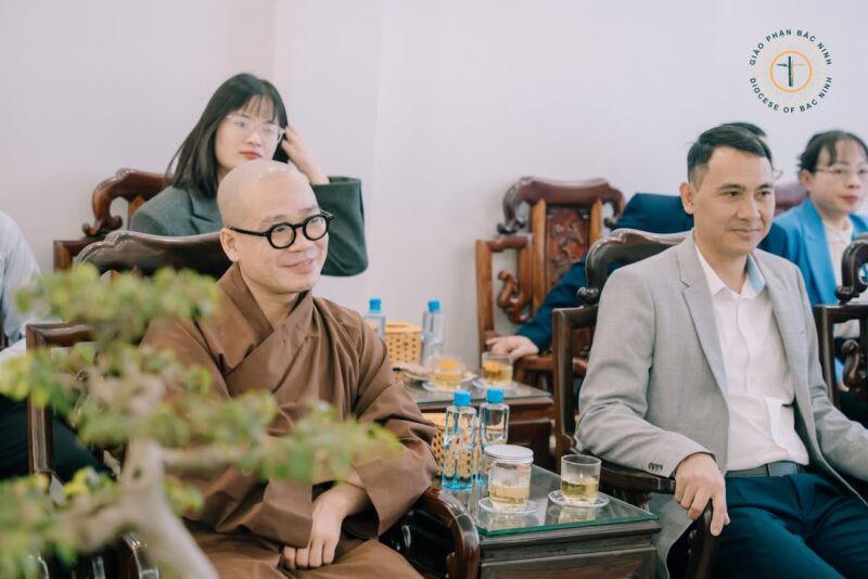 fb-732768673513037_1177657177824498