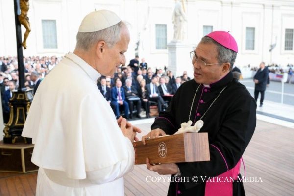 fb-356526171666570_1160757196046806