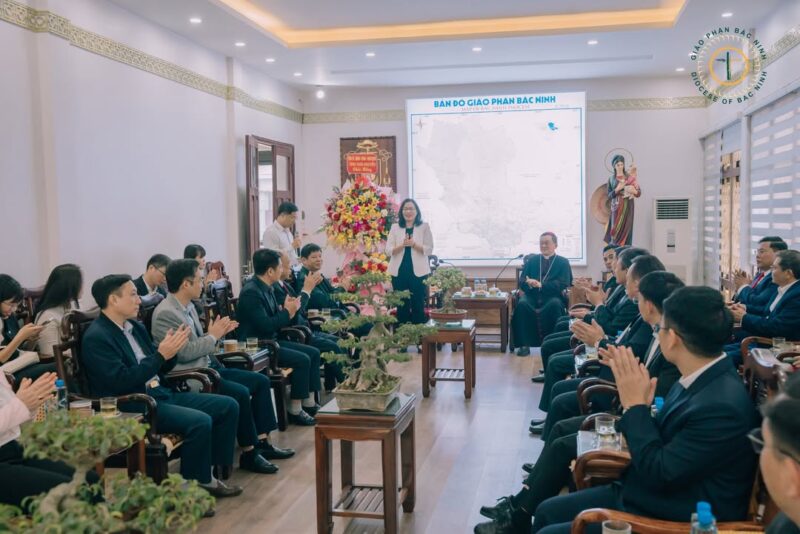 fb-732768673513037_1177638484493034