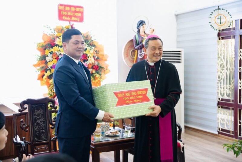 fb-732768673513037_1177545634502319