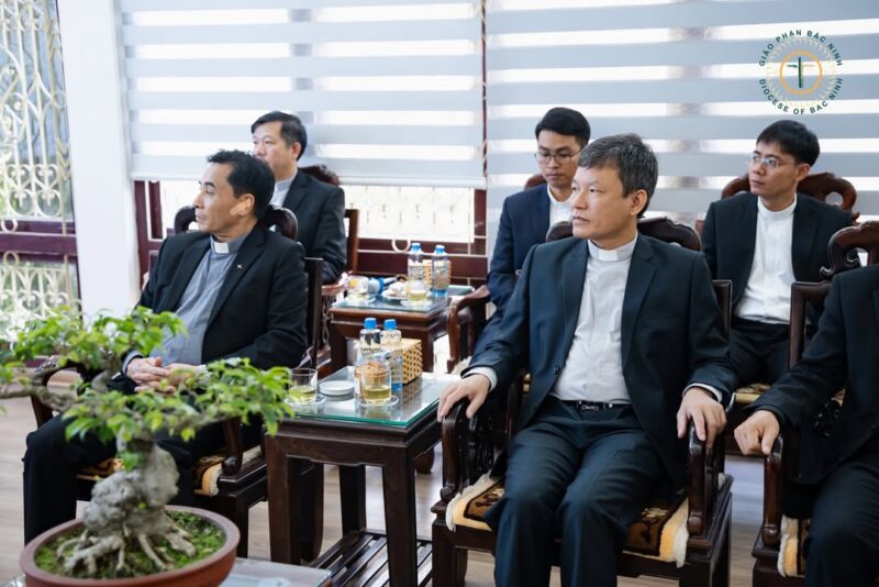 fb-732768673513037_1177545634502319