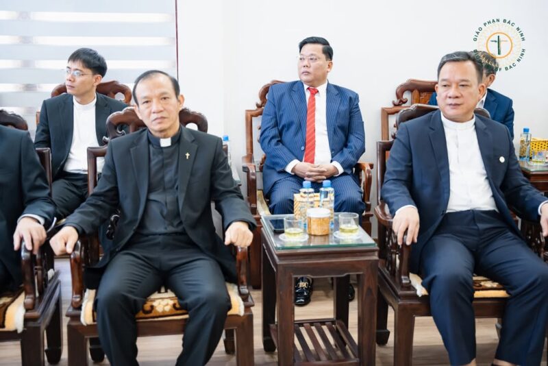 fb-732768673513037_1177545634502319