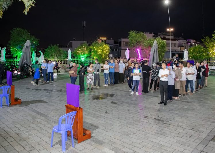 fb-422222558355253_1308949037942226