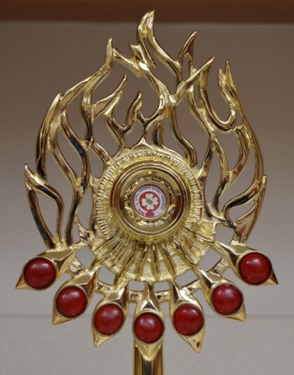 fb-325330457584074_1293371109500383