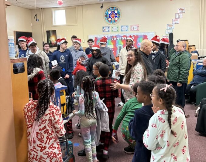 fb-1094082193990443_1322503916586075