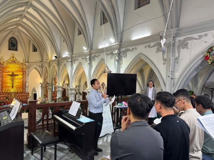 fb-732768673513037_1178793534377529