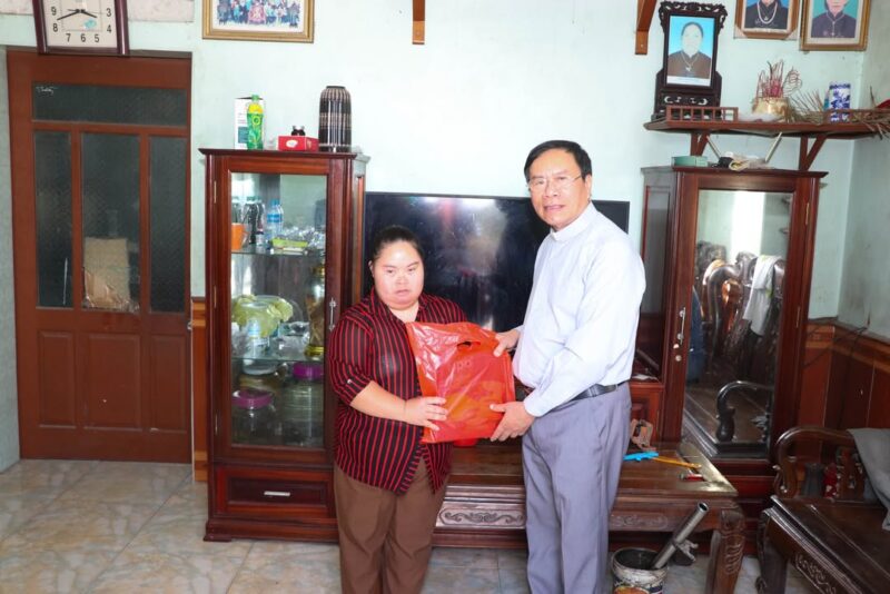 fb-104570015177619_887513540451060