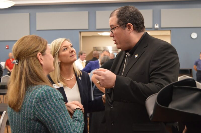 fb-325330457584074_1294294589408035