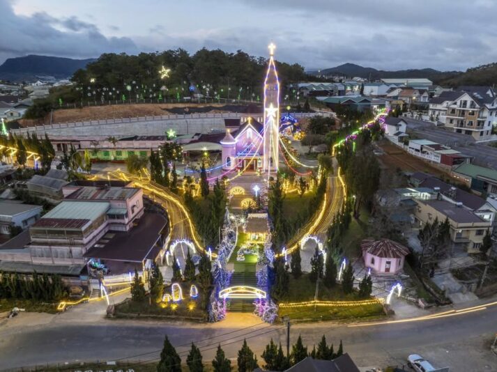 fb-161015470626458_1277223767775028