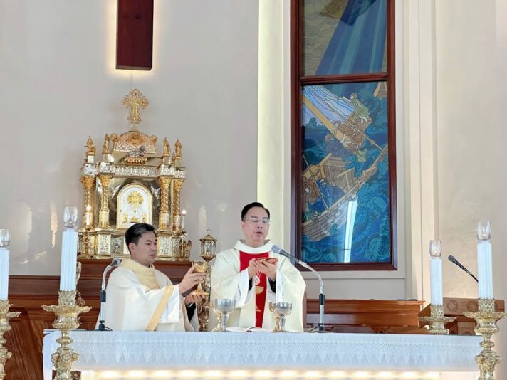 fb-104570015177619_887692390433175