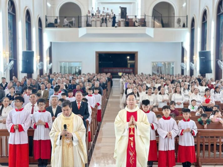 fb-104570015177619_887692390433175