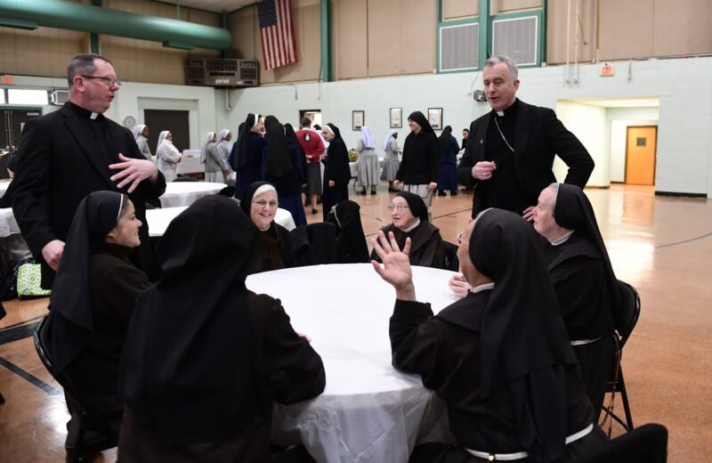 fb-1094082193990443_1323253063177827