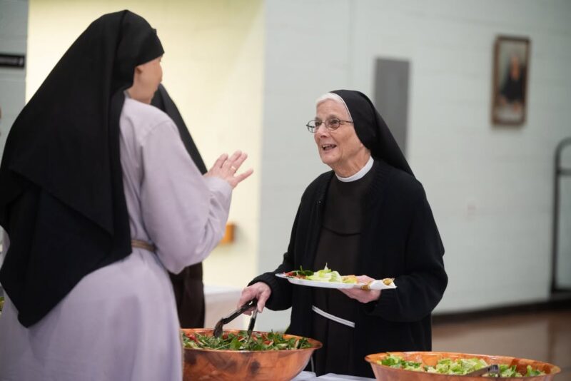 fb-1094082193990443_1323253063177827