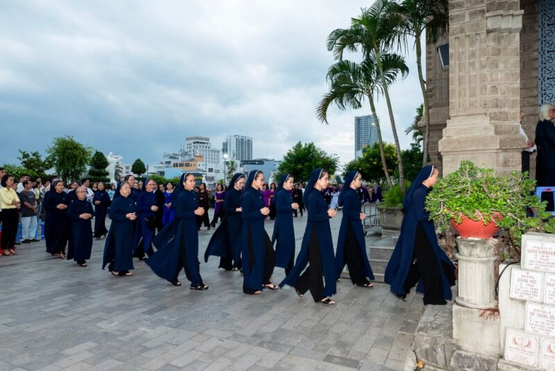 fb-422222558355253_971946488309151