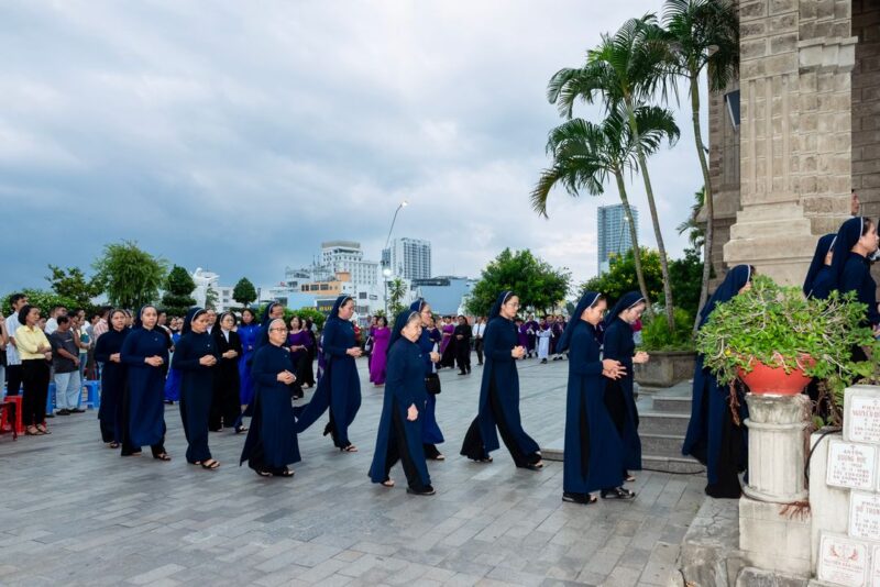 fb-422222558355253_971946488309151