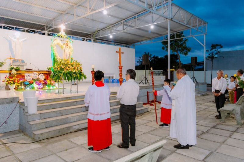 fb-422222558355253_970653808438419