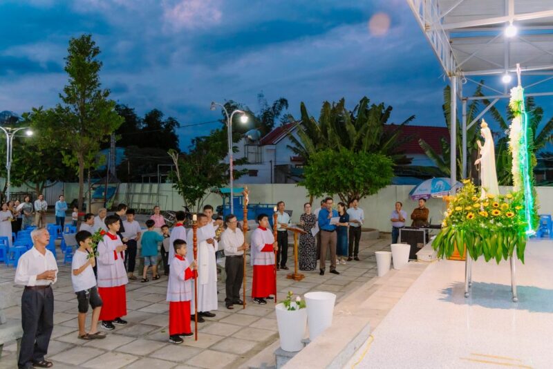 fb-422222558355253_970653808438419