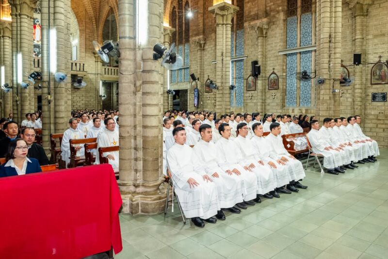 fb-422222558355253_1018213313682468