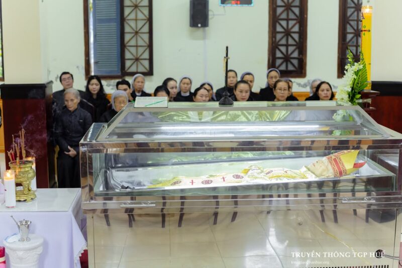 fb-356526171666570_899864055469456