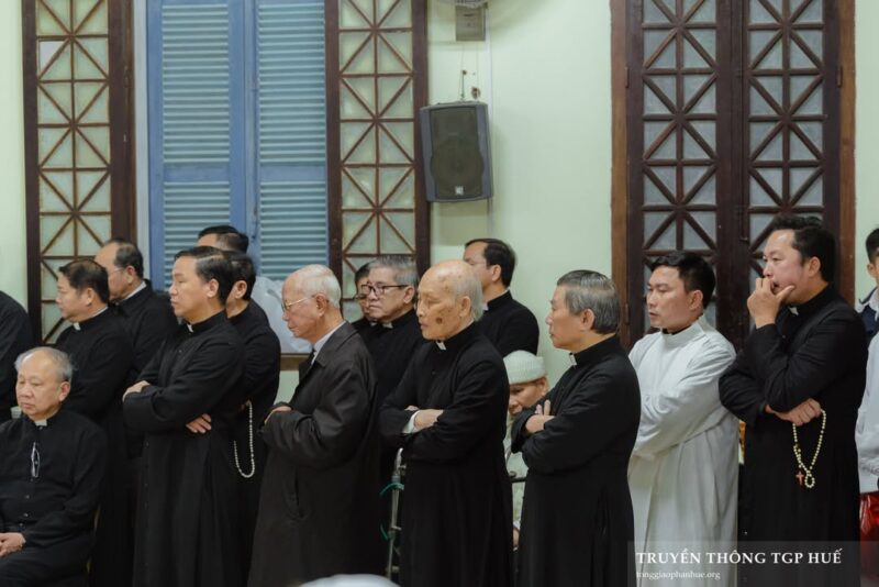 fb-356526171666570_899864055469456