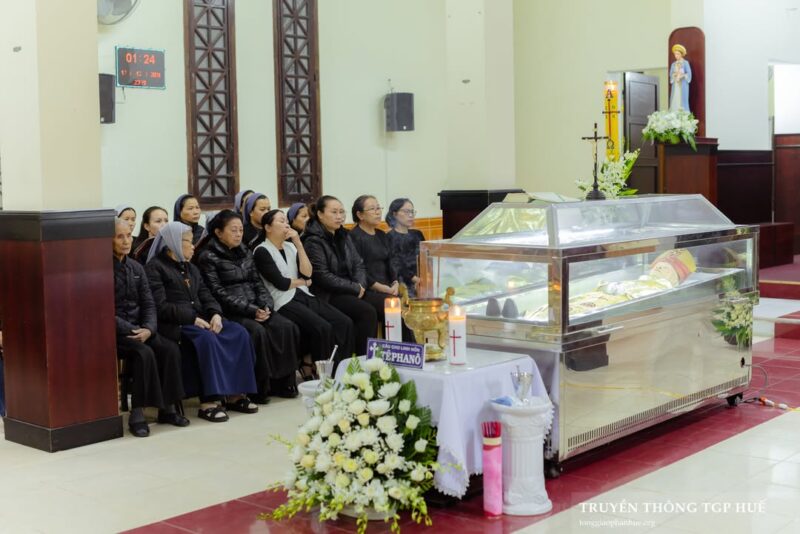 fb-356526171666570_899864055469456