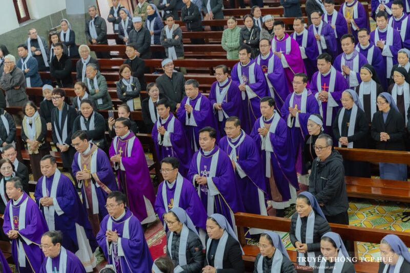 fb-356526171666570_900265102096018