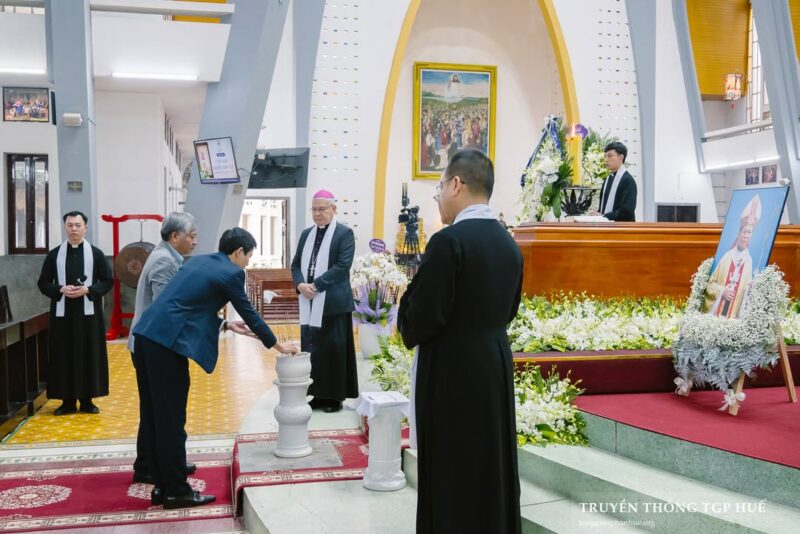 fb-356526171666570_901597068629488