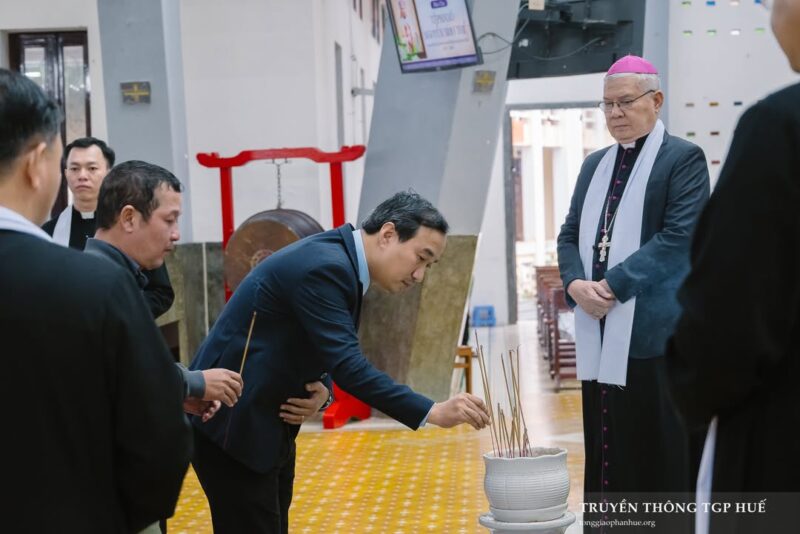 fb-356526171666570_901597068629488