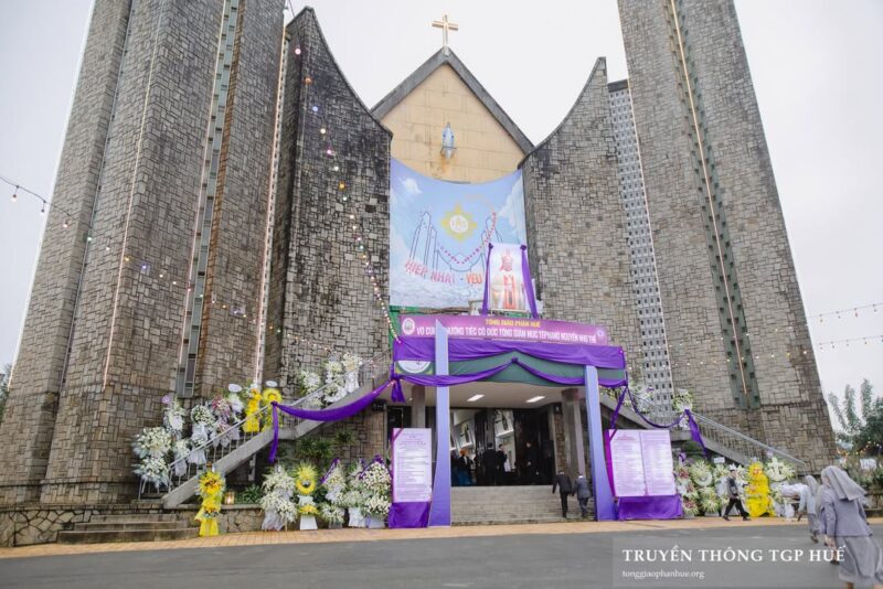 fb-356526171666570_903039525151909