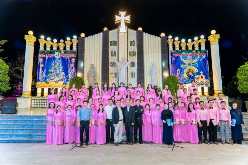 fb-422222558355253_1010534404450359