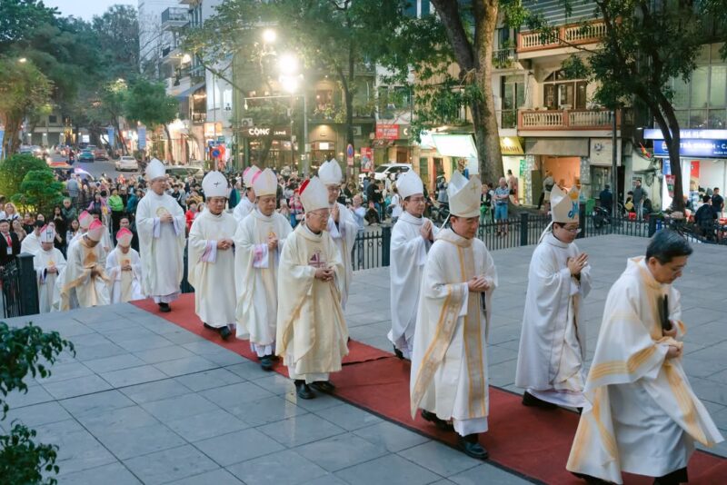 fb-356526171666570_955144423274752