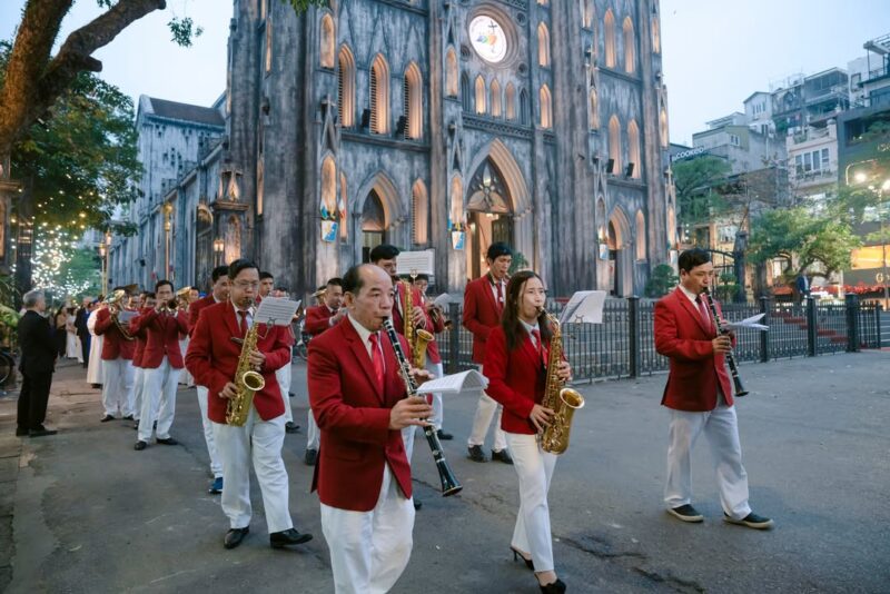 fb-356526171666570_955144423274752