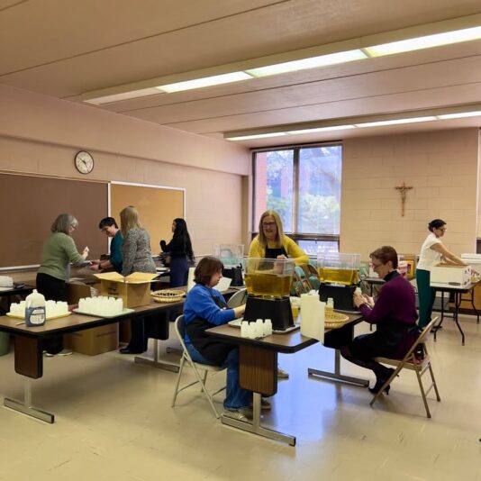 fb-355703527834405_1117948427042628